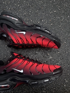 Nike Air Max TN Plus Deadpool na internet