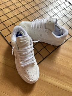 Nike Dunk Twist Branco na internet