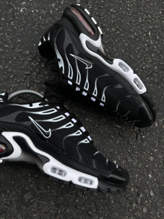 Tênis Nike Air Max TN Plus Venom - comprar online