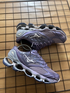 Mizuno Prophecy 8 Roxo na internet