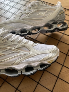 Mizuno Prophecy 6 Branco na internet