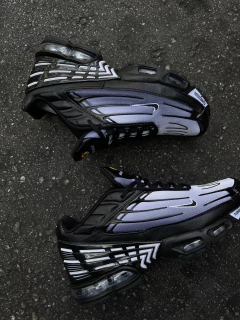 Tênis Air Max TN Plus 3 Obsidian na internet