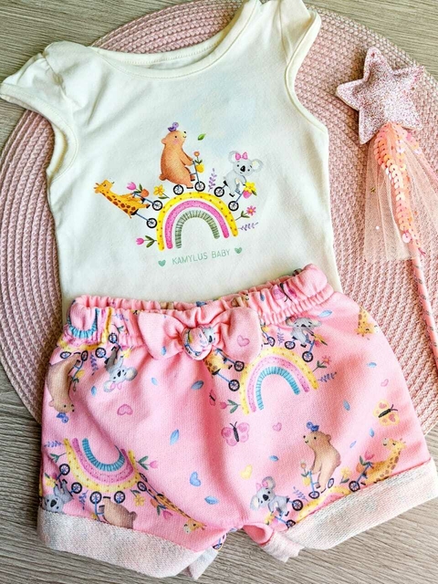 Conjunto Infantil Bichinhos Arco Íris Offwhite + Short Rosa Kamylus