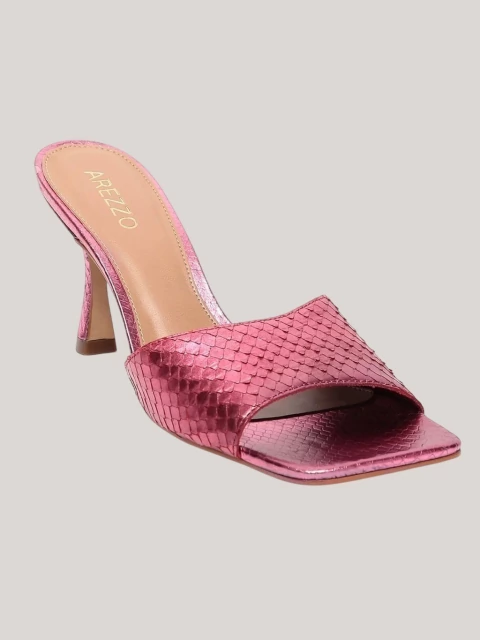Mule Arezzo Croco Metalizado Rosa com Salto Taça e Couro Texturizado
