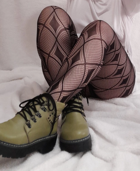 PANTYMEDIA, MEDIAS DE RED CANCAN FANTASIA DISEÑO TALLES GRANDES ARGENTINA