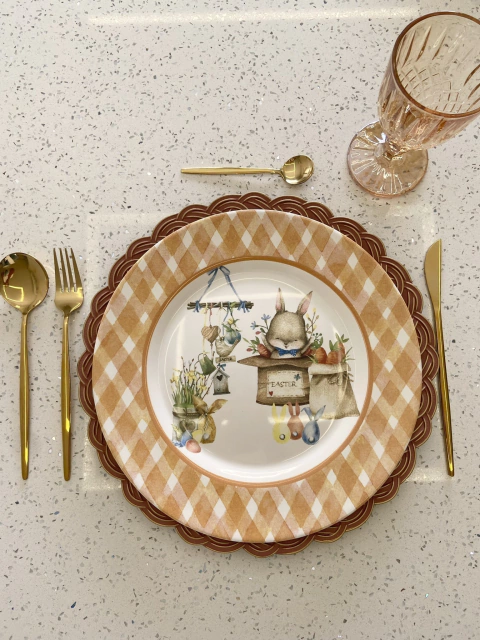 Prato raso Follow The Bunny