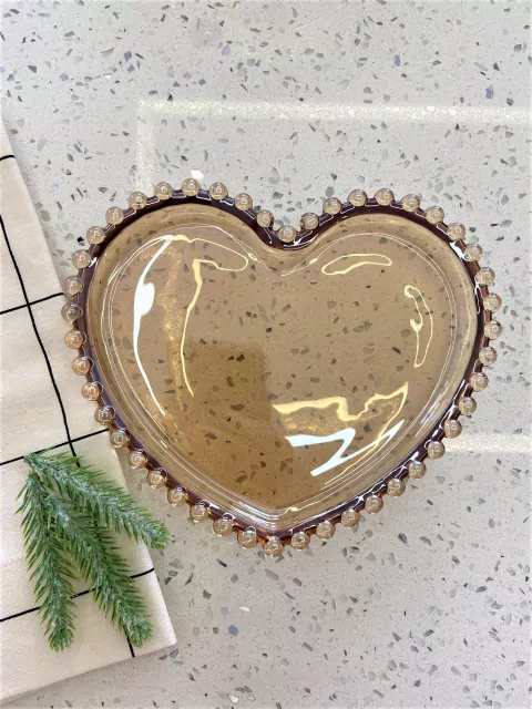 Prato em formato de coração Pearl âmbar 18 cm