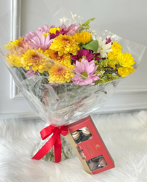 Buquê de Flores do Campo + Bombons Classic