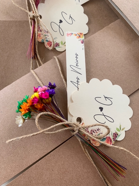 Convite rústico com folhas sempre vivas