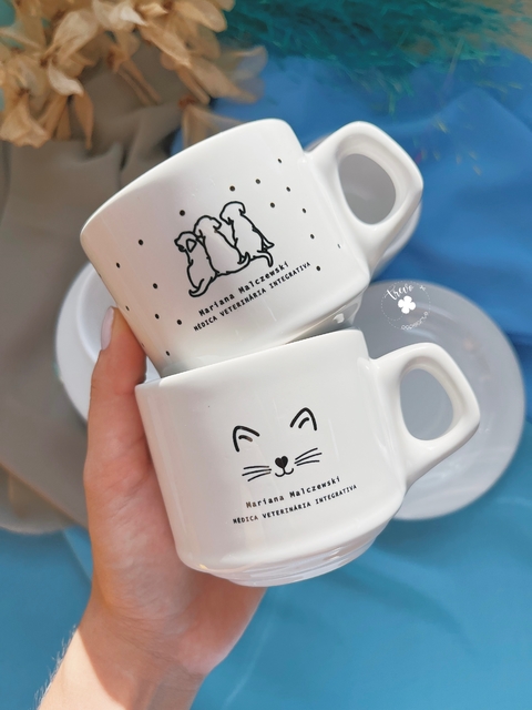 Xícara com pires personalizada PET 150ml - Trevo Papelarte