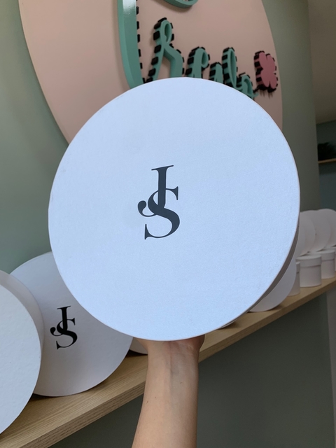 Caixa cartonada branco perolado personalizada - comprar online