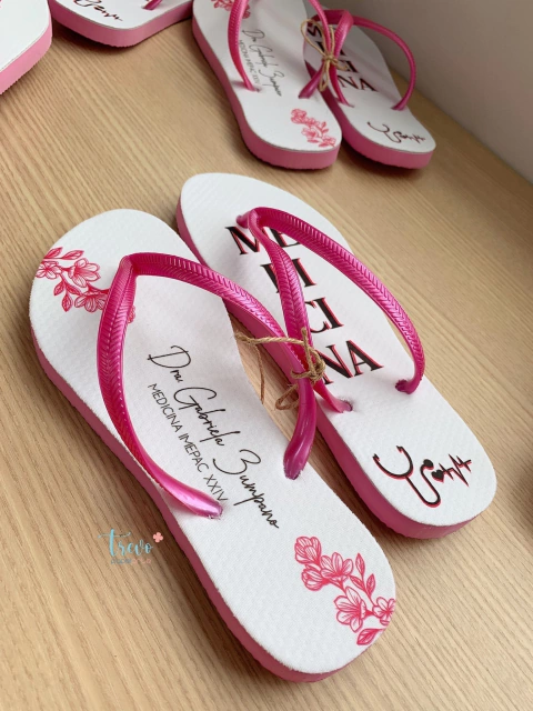 20 Chinelos Com Tira Colorida personalizado para formatura - loja online