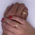 How deep is your love - aliança magnetizada a ouro 18k com listra cor rose fosco - loja online