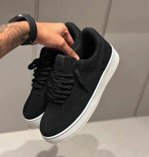 Air Force 1 “Nobuck Preto”