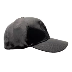 GORRA NEGRA CON ESCUDO en internet