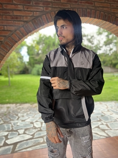 Campera rompeviento hombre combinada en internet