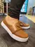 Tênis Slipper Cordão Caramelo