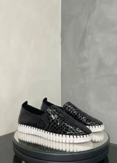 Tênis Alligator Preto Luz da Lua