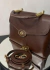 Bolsa Satchel Média Couro Luz da Lua na internet
