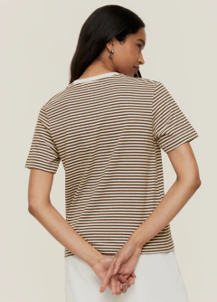 T-Shirt Listrada Manga Curta Shoulder