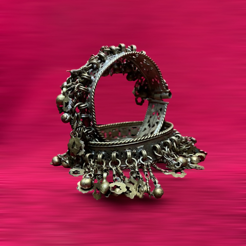 Pulseras Kuchi con Cadenas y Sonajas #2