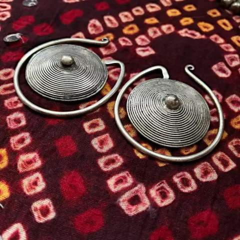 Expansores étnicos Miao chicos de espiral 3mm