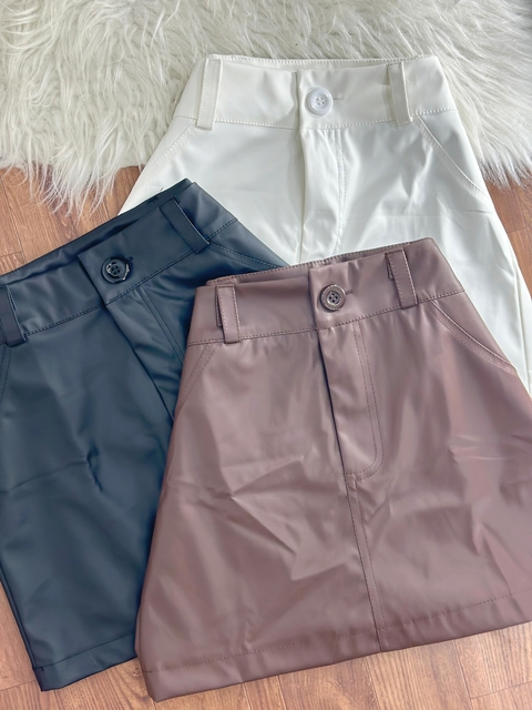 Short Saia Couro Fake