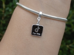 Berloque tik tok