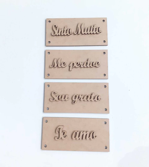 KIT PLACAS PARA CORDINHA SINTO MUITO, ME PERDOE, SOU GRATO, TE AMO 15,5X7CM