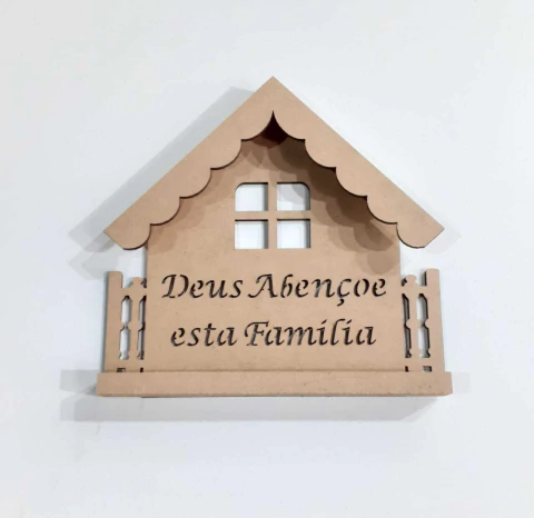 PORTA CHAVE CASA FRASE DEUS ABENCOE ESTA FAMILIA 19X19CM