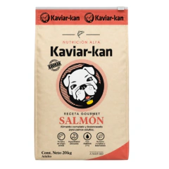 Croquetitas para canes adultos todas las razas, marca Kaviar Kan hecho principalmente con salmón.
