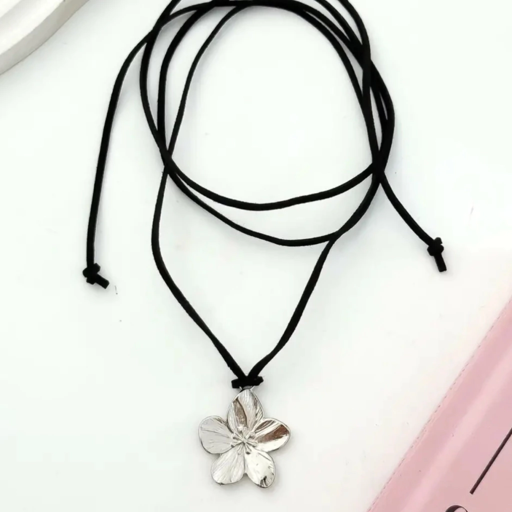 Choker Negro IV