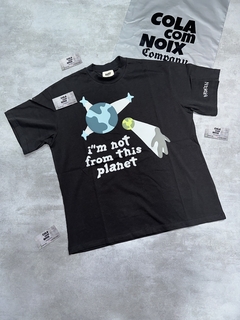 Camiseta Broken Planet