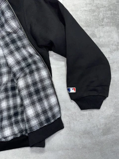 Jaqueta moletom Supreme x Sox na internet
