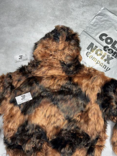 Jaqueta de pelo Corteiz - comprar online