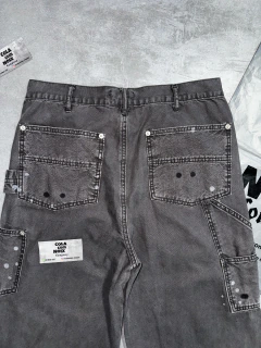 Calça Farfromwhat