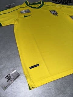 Camiseta Seleção Brasileira (1998) - Cola Com Noix Company 