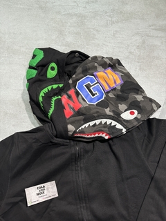 Jaqueta Bape Shark x Undefeated (2 Gorros)