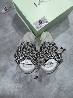 Lanvin Curb Blue na internet