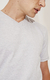 REMERA CLÁSICA ESCOTE V - KAZUMA