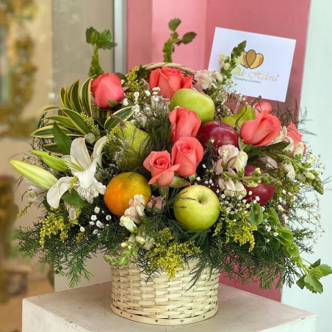 Diseño Frutal Flor de Helena