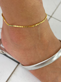 Tornozeleira bolinhas chapadas e pingente cravejado folheado na internet