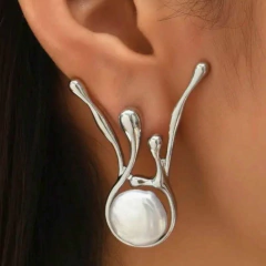 Brinco Maxi Botão Assimétricos Geométricos com Pérola Sintética