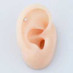 Labret estrella plana titanio - Lmpiercing