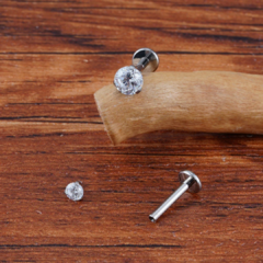 Labret zirconia engarzada Titanio en internet