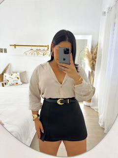 Shorts Saia Alfaiataria Michelle na internet