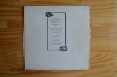 LP Queen – A Night At The Opera (1975) na internet