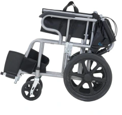Silla de ruedas manual plegable de solo 11 kg - comprar en línea