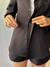Camisa Clássica Preto na internet