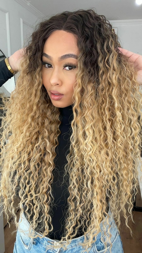 Lace Wig Cacheada Loira
